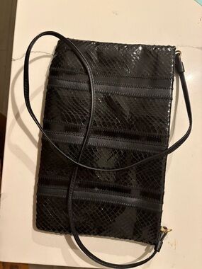 Clements Black Quilted Leather Crossbody/Handbag eel skin or snake I can’t tell